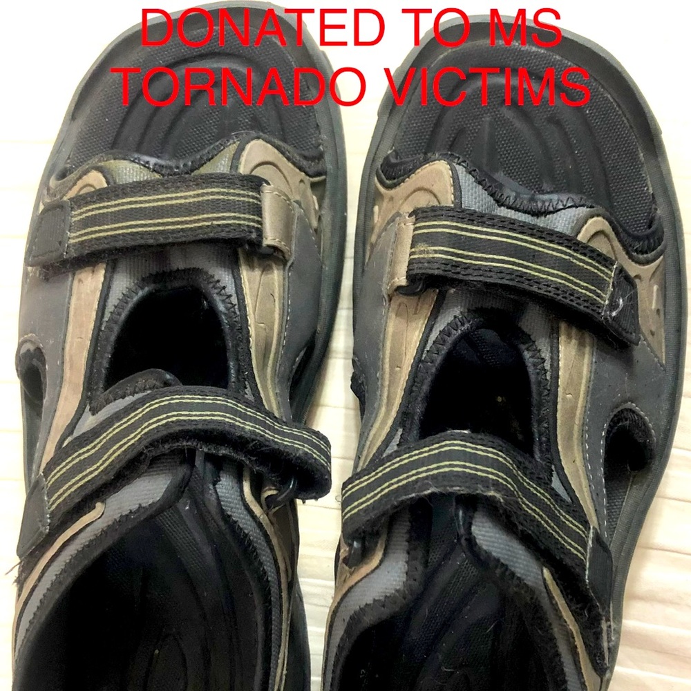 men’s sandals size 12.